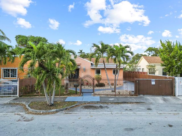 37 NW 47th Ter, Miami, FL 33127