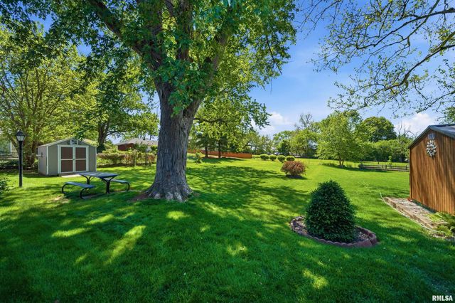 718 W SHENANDOAH Drive, Peoria, IL 61614
