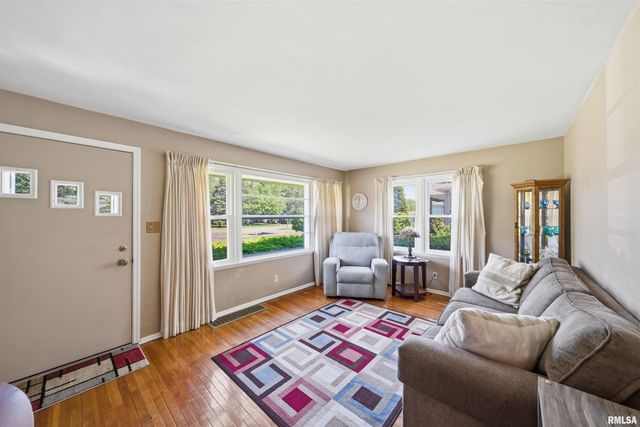 718 W SHENANDOAH Drive, Peoria, IL 61614