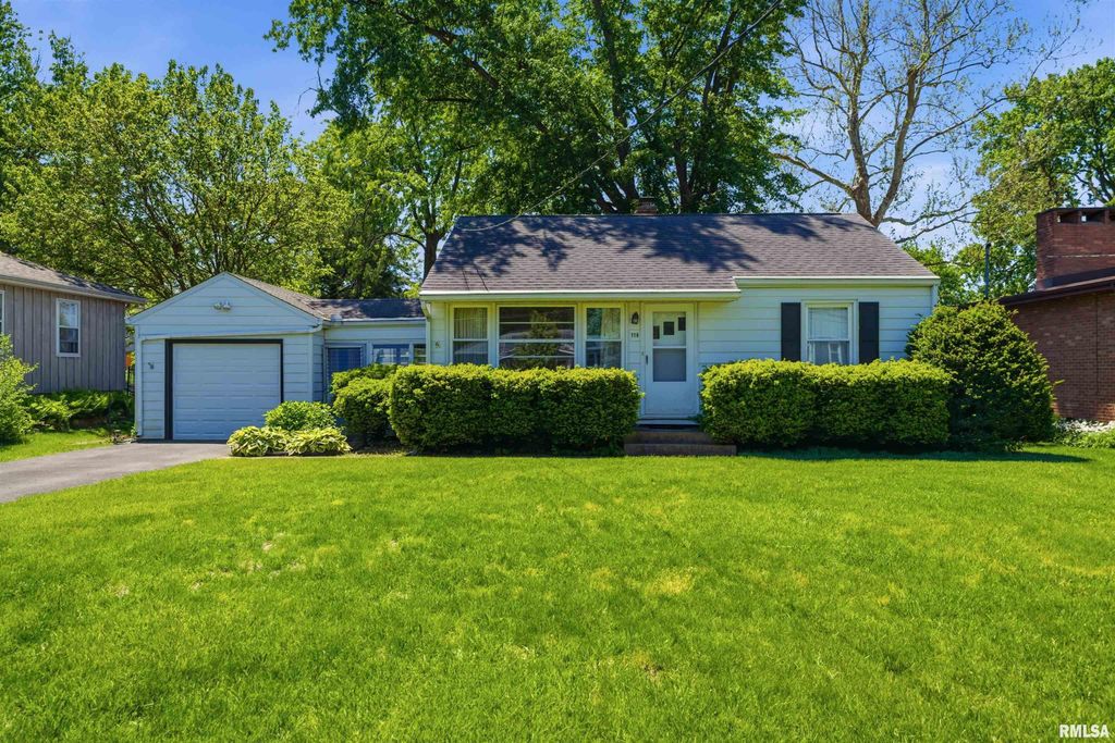 718 W SHENANDOAH Drive, Peoria, IL 61614