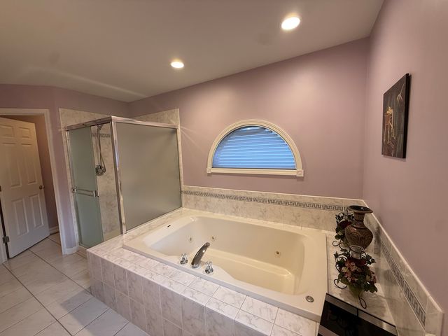 336 Tuttle Drive, Bloomingdale, IL 60108