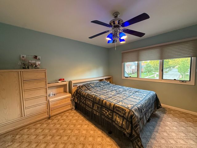 336 Tuttle Drive, Bloomingdale, IL 60108