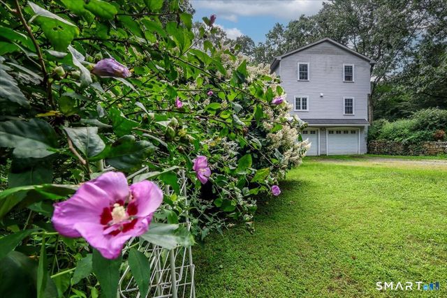 323 Upper Grassy Hill Road, Woodbury, CT 06798