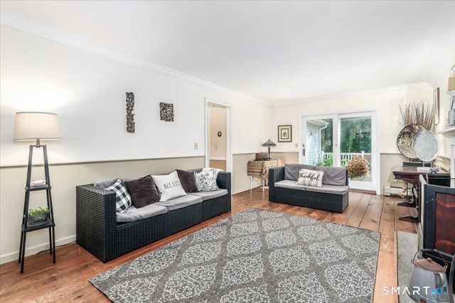 323 Upper Grassy Hill Road, Woodbury, CT 06798