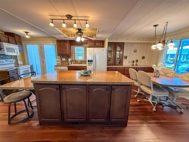 1401 W HIGHWAY 50 32, Clermont, FL 34711