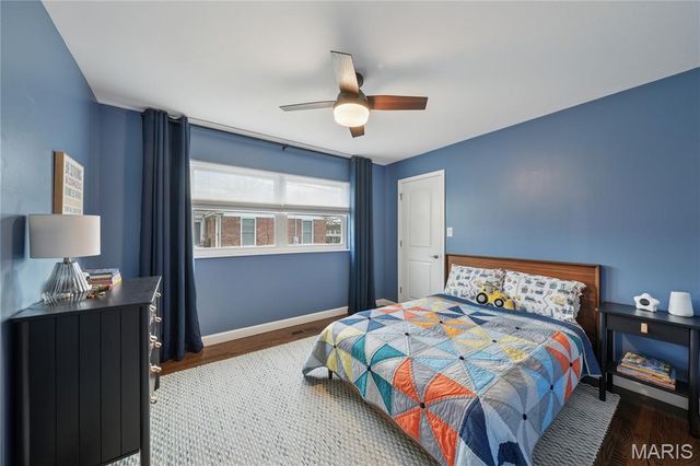 323 Algonquin Drive, Ballwin, MO 63011