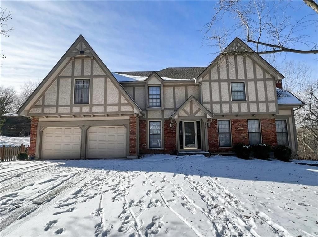 5810 N Kensington Avenue, Kansas City, MO 64119