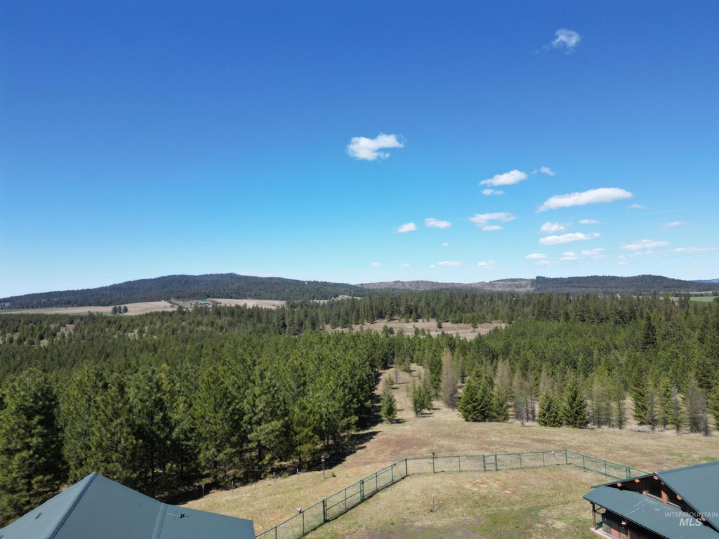 4975 Middle Road, Lenore, ID 83541 photo 37