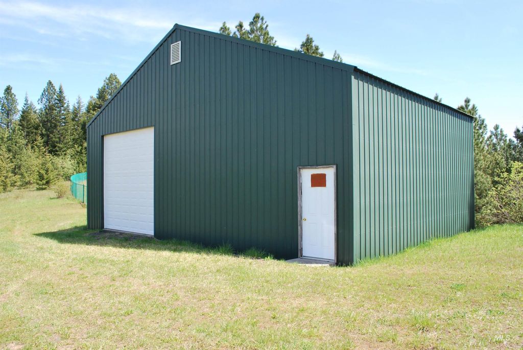 4975 Middle Road, Lenore, ID 83541 photo 38