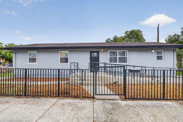 800 NW 6th Avenue, Pompano Beach, FL 33060