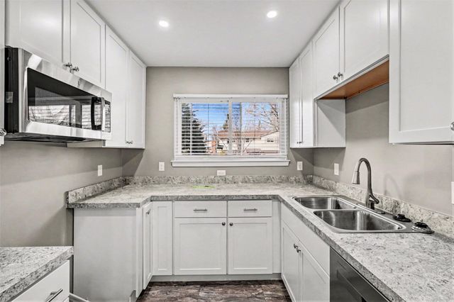 2640 Crofthill Drive, Auburn Hills, MI 48326