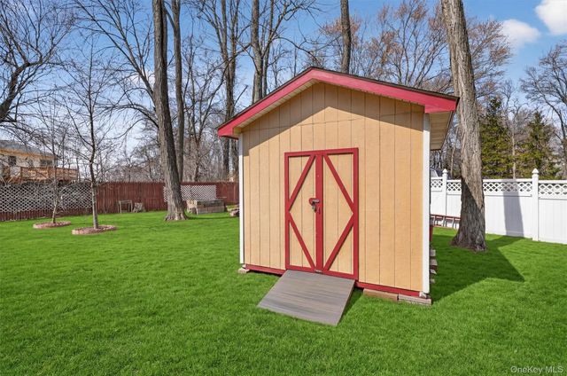 134 Ridge Road, Valley Cottage, NY 10989