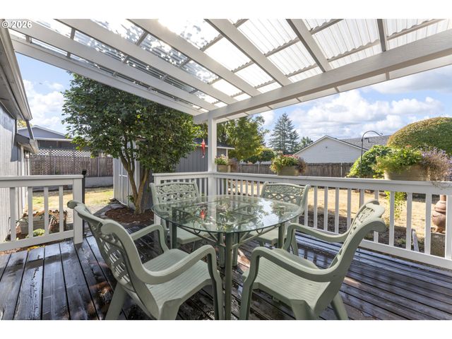 2360 Ne CLEVELAND Ave, Gresham, OR 97030
