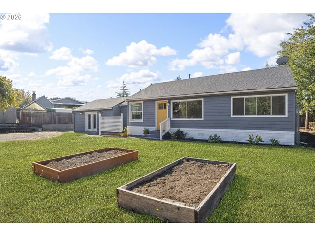 2360 Ne CLEVELAND Ave, Gresham, OR 97030