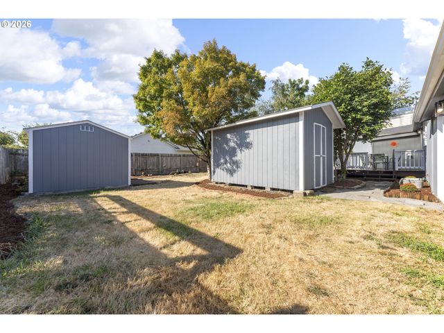 2360 Ne CLEVELAND Ave, Gresham, OR 97030
