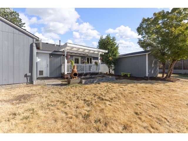 2360 Ne CLEVELAND Ave, Gresham, OR 97030