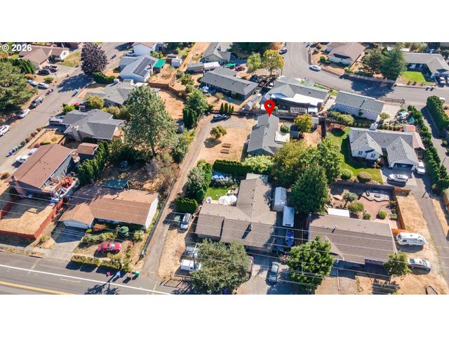 2360 Ne CLEVELAND Ave, Gresham, OR 97030