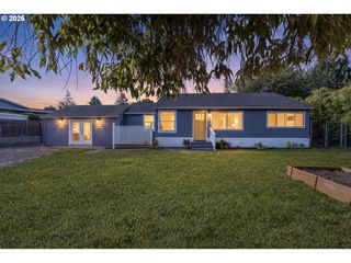 2360 Ne CLEVELAND Ave, Gresham, OR 97030