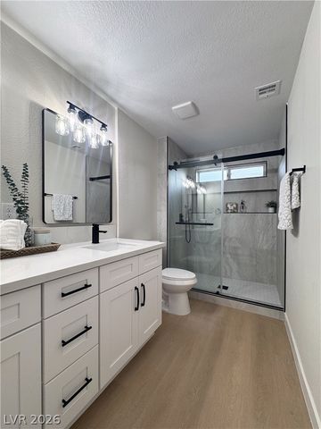 8925 Litchfield Avenue, Las Vegas, NV 89134