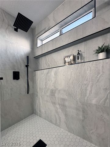 8925 Litchfield Avenue, Las Vegas, NV 89134