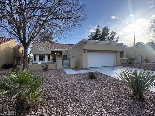 8925 Litchfield Avenue, Las Vegas, NV 89134