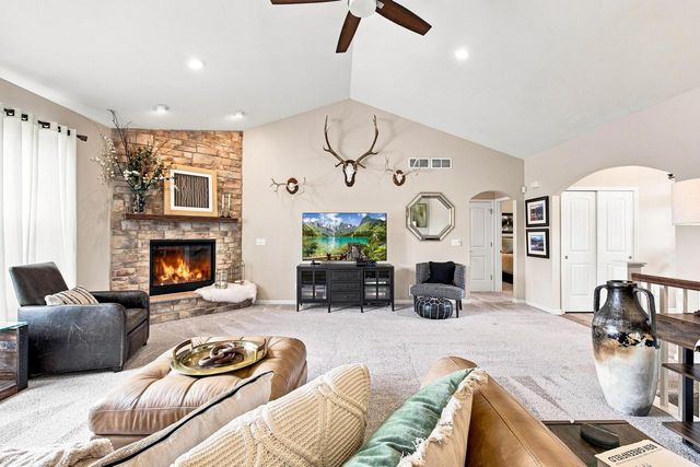 4817 Copper Leaf BOULEVARD, Mount Pleasant, WI 53403