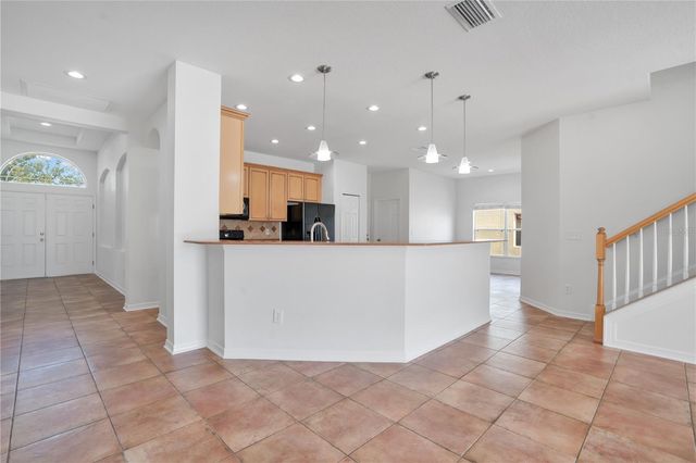 432 YORK DALE DRIVE, Ruskin, FL 33570