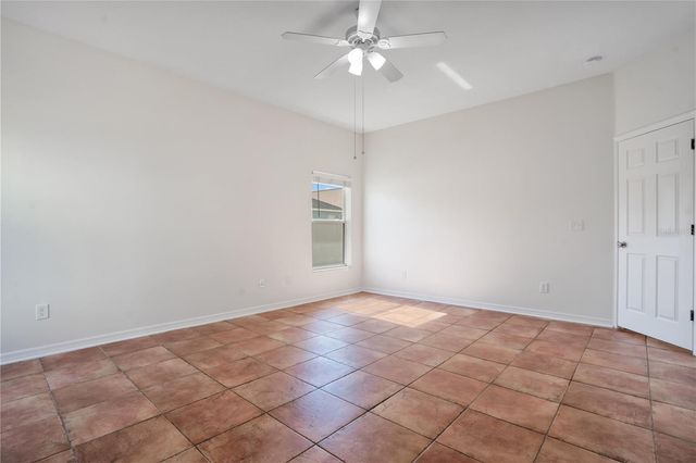 432 YORK DALE DRIVE, Ruskin, FL 33570