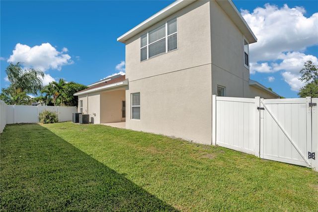 432 YORK DALE DRIVE, Ruskin, FL 33570
