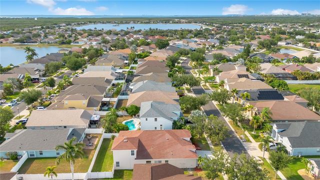 432 YORK DALE DRIVE, Ruskin, FL 33570