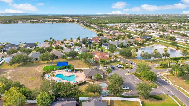 432 YORK DALE DRIVE, Ruskin, FL 33570