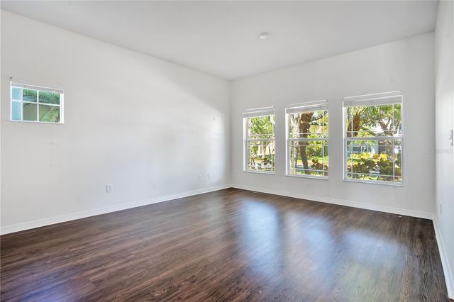 432 YORK DALE DRIVE, Ruskin, FL 33570