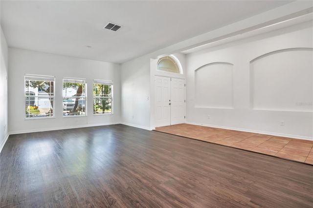 432 YORK DALE DRIVE, Ruskin, FL 33570