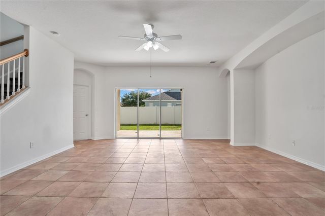 432 YORK DALE DRIVE, Ruskin, FL 33570
