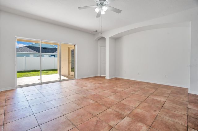 432 YORK DALE DRIVE, Ruskin, FL 33570