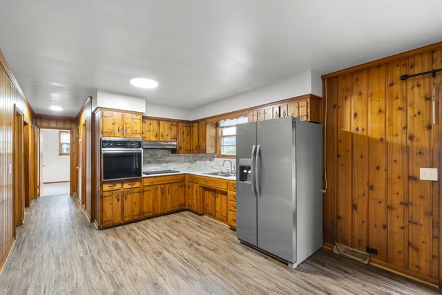 1156 Chestnut Dr, Burns, TN 37029