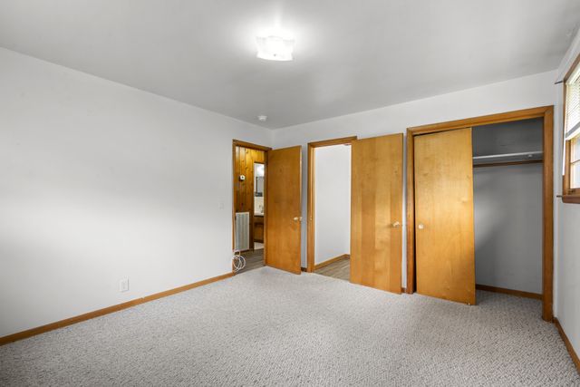 1156 Chestnut Dr, Burns, TN 37029