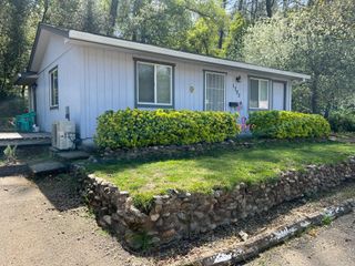 1703 Kenyon Drive, Redding, CA 96001