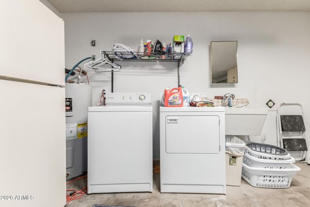 9712 W TONTO Lane, Peoria, AZ 85382