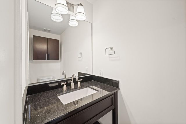 1304 W Dallas Street, Houston, TX 77019
