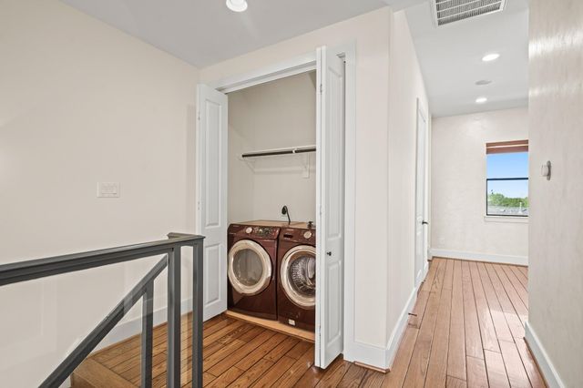 1304 W Dallas Street, Houston, TX 77019