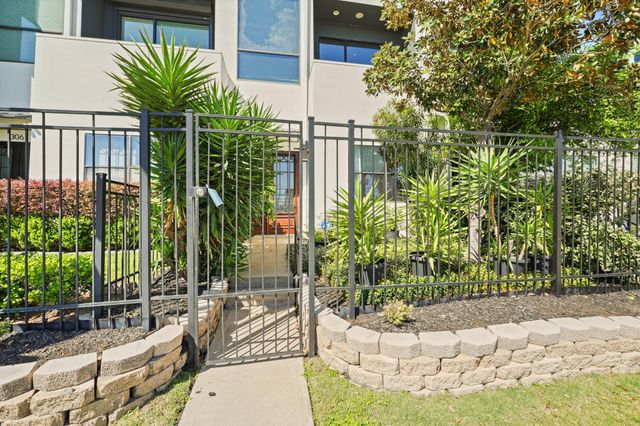 1304 W Dallas Street, Houston, TX 77019