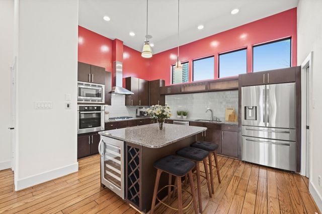 1304 W Dallas Street, Houston, TX 77019