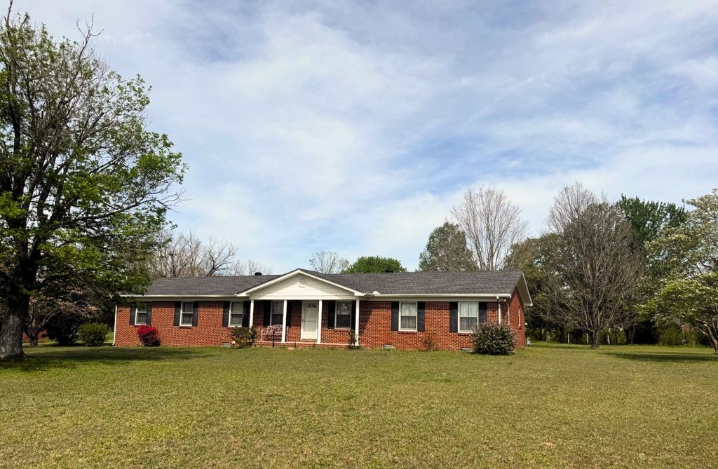 3912 Smithville Hwy, Mcminnville, TN 37110