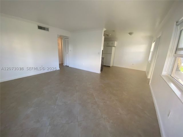 3670 SW 60th Ave 2, Davie, FL 33314