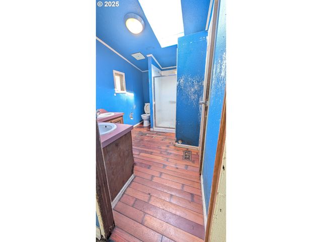 751 Sw TILLICUM Dr, Waldport, OR 97394