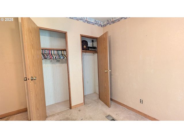 751 Sw TILLICUM Dr, Waldport, OR 97394