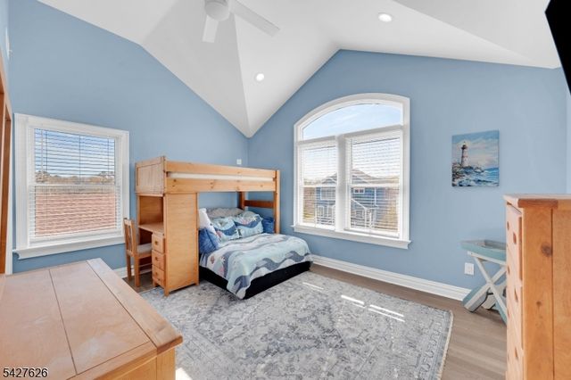 6 Capstan Rd, Ocean Twp., NJ 08758