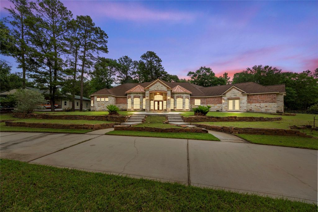 36132 Quiet Forest, Magnolia, TX 77355