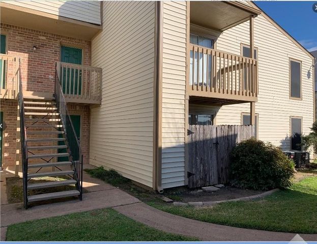 2200 Cypress Landing C-12, Houston, TX 77090